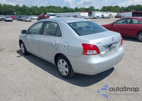 2010 Toyota Yaris z USA, uszkodzony, nr VIN JTDBT4K37A1365656